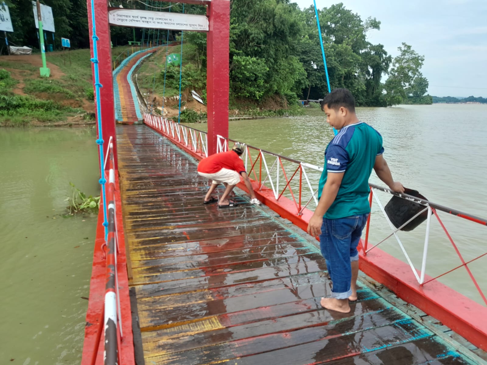 এক সপ্তাহ পর আজকে খুলে দেওয়া হচ্ছে রাঙামাটির ঝুলন্ত সেতু