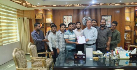 জেলা পরিষদ চেয়ারম্যানের কাছে কোটা বিরোধী জোটের স্মারকলিপি