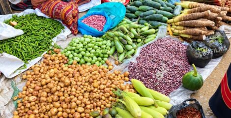 পাহাড়ি টাটকা শাক-সবজিতে ভরপুর বনরুপা বাজার