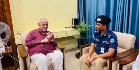 কক্সবাজারে পার্বত্য মন্ত্রী সাথে সৌজন্য সাক্ষাৎ করেন চট্টগ্রাম রেঞ্জের ডিআইজি