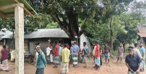 লংগদুতে বহাল তরবিয়তে ঘুরে বেড়াচ্ছে ভূমিদস্যুরা!