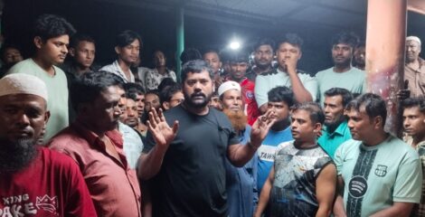 ঈদগাঁওয়ে লাইসেন্স প্রদানে হয়রানি বন্ধে ইজিবাইক চালকদের বিক্ষোভ