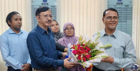 কক্সবাজার সরকারি মহিলা কলেজের অধ্যক্ষের দায়িত্বভার গ্রহণ করলেন প্রফেসর সিরাজ
